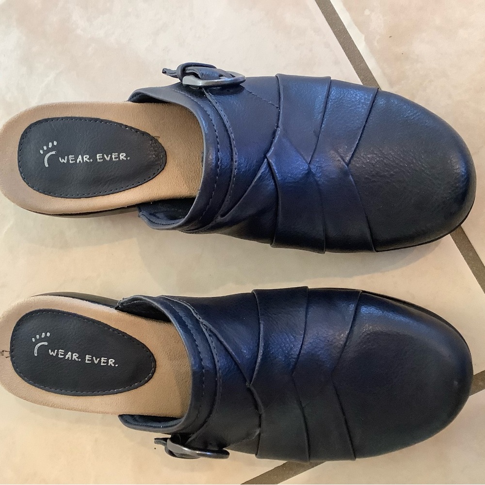 WEAR EVER SLIP ON SHOES